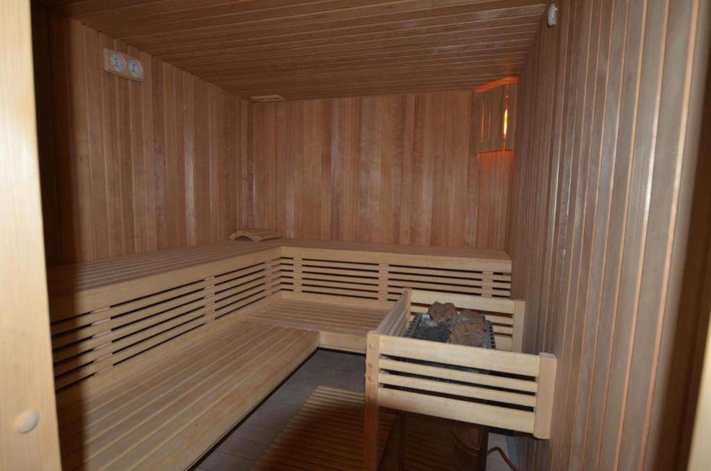 Apartments Ana Wellness S Ровінь Екстер'єр фото