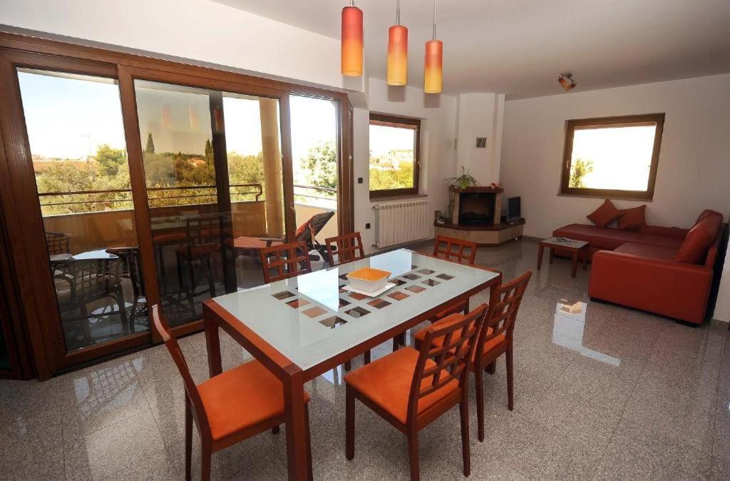 Apartments Ana Wellness S Ровінь Екстер'єр фото
